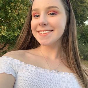 Meet your Posher, Hailey